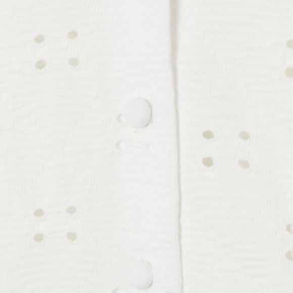 SOLD ON DEPOP: White puffy sleeve Blouse - Picture 5 of 5